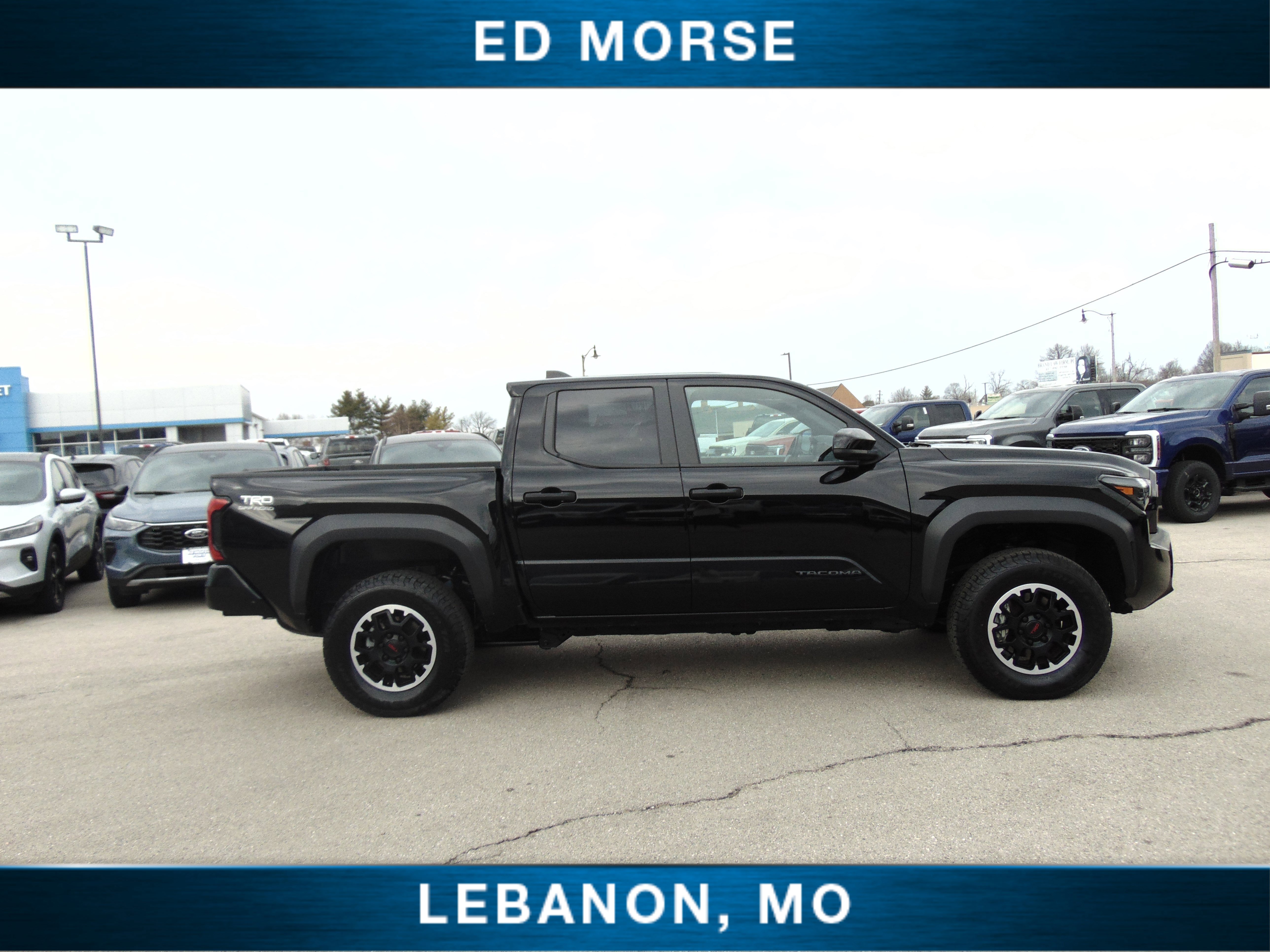 Used 2024 Toyota Tacoma TRD Off-Road image 5