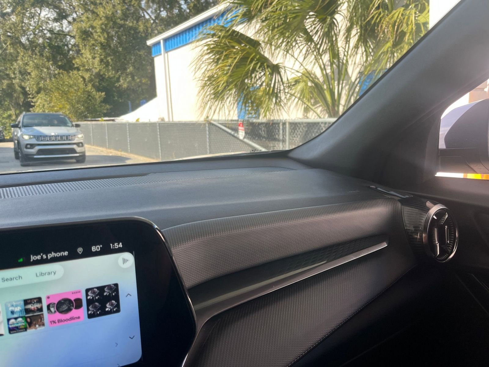 Used 2025 Chevrolet Equinox LT image 36