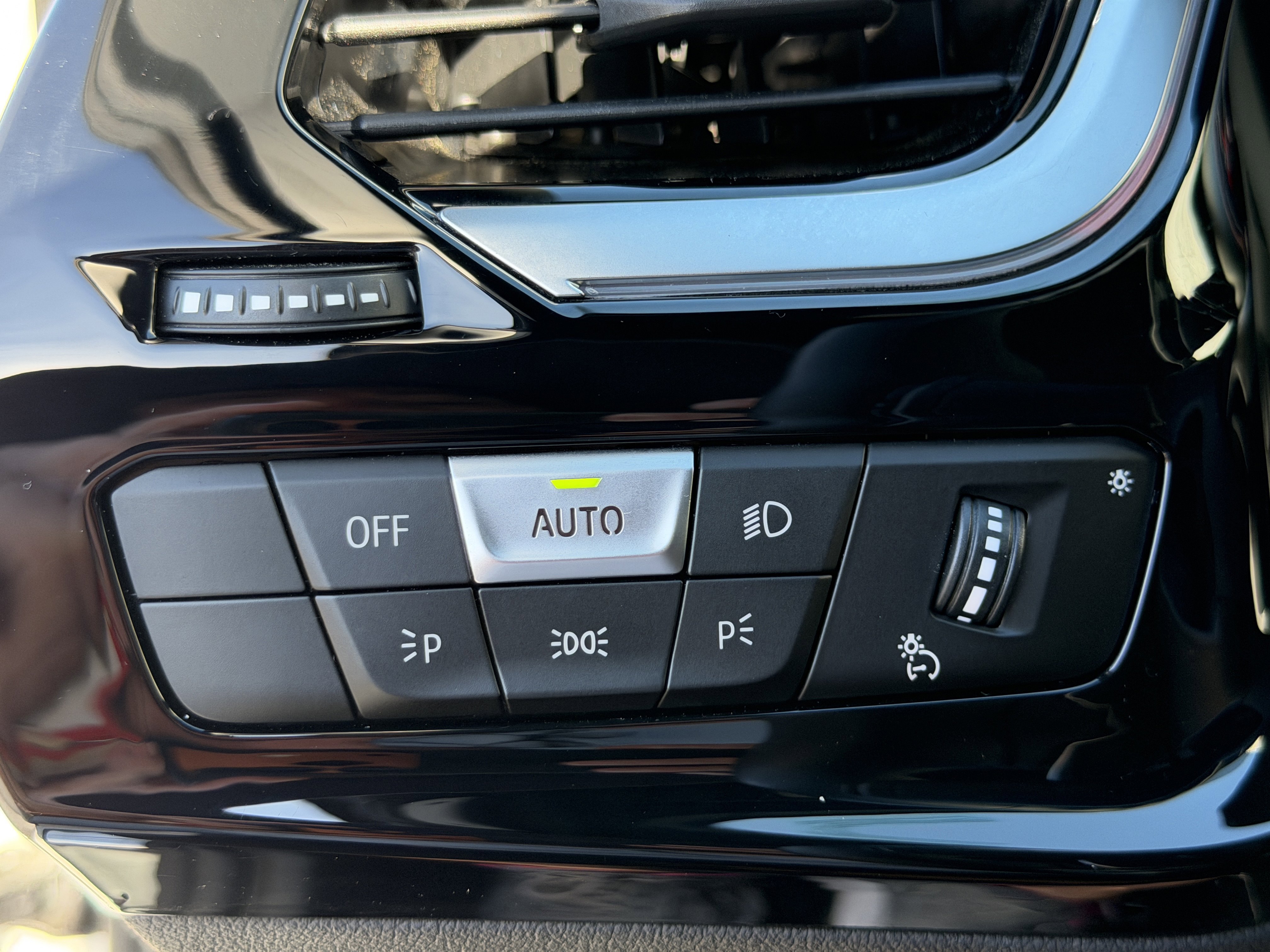 Used 2023 BMW Z4 sDrive30i w/ Driving Assistance Package image 29