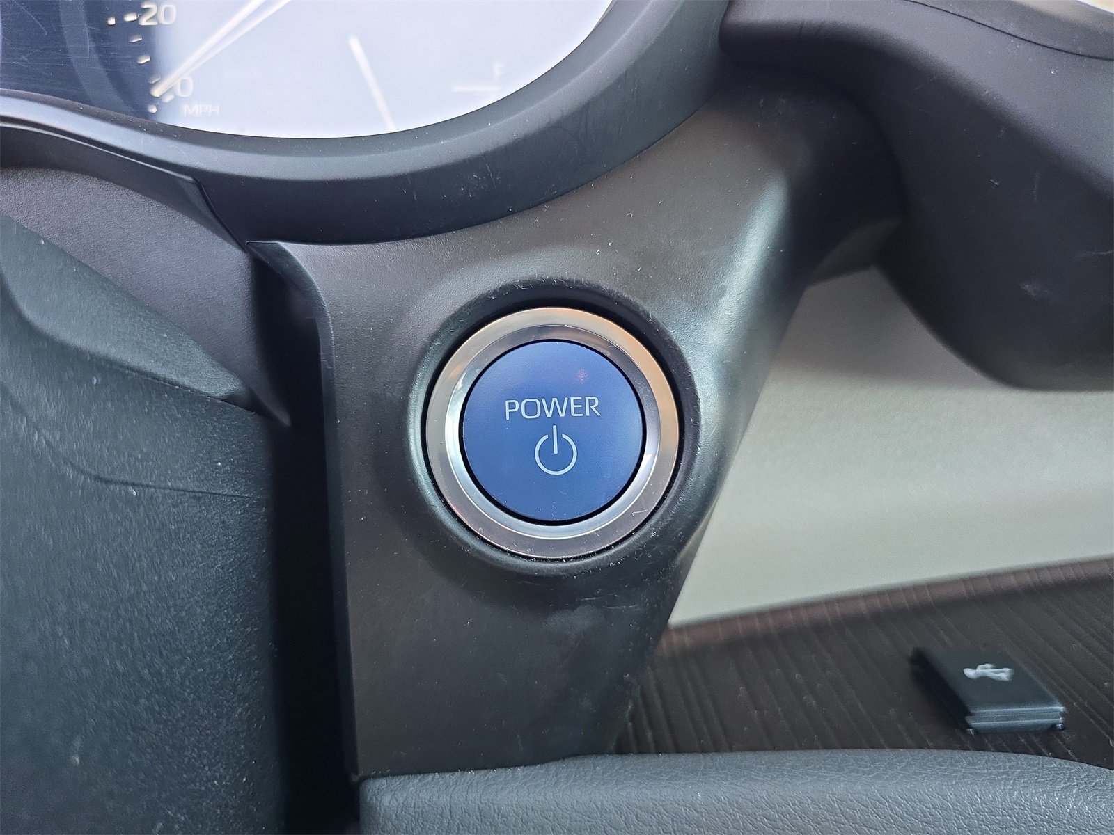 Used 2024 Toyota Sienna XLE image 26