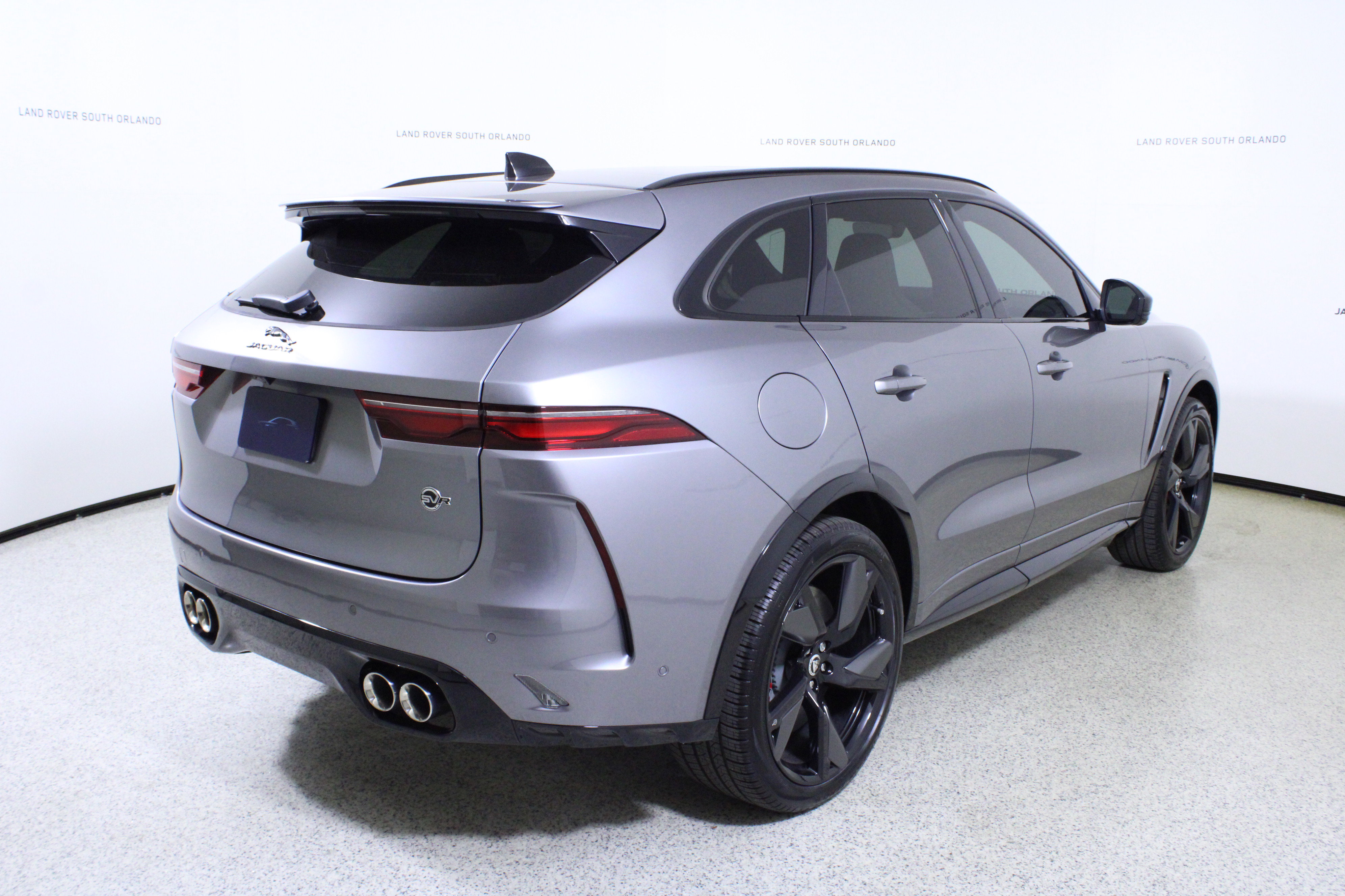 New 2026 Jaguar F-PACE SVR 575 Edition image 7