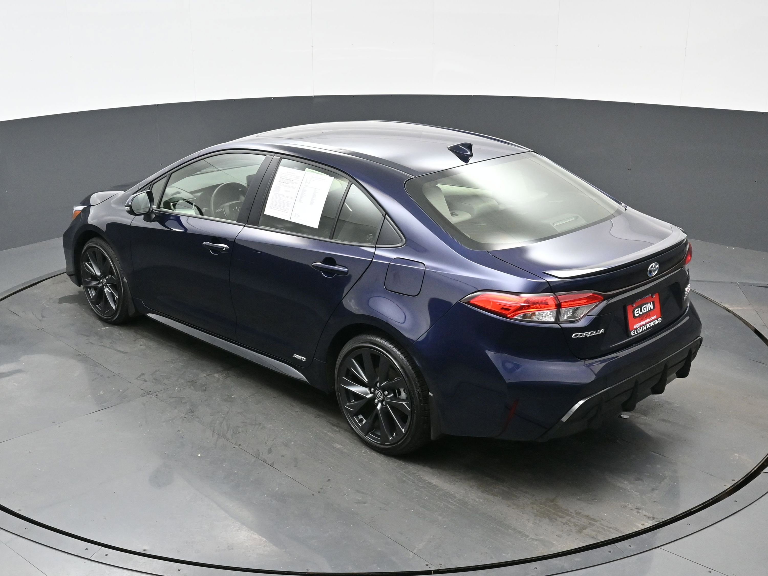 Used 2024 Toyota Corolla SE image 38