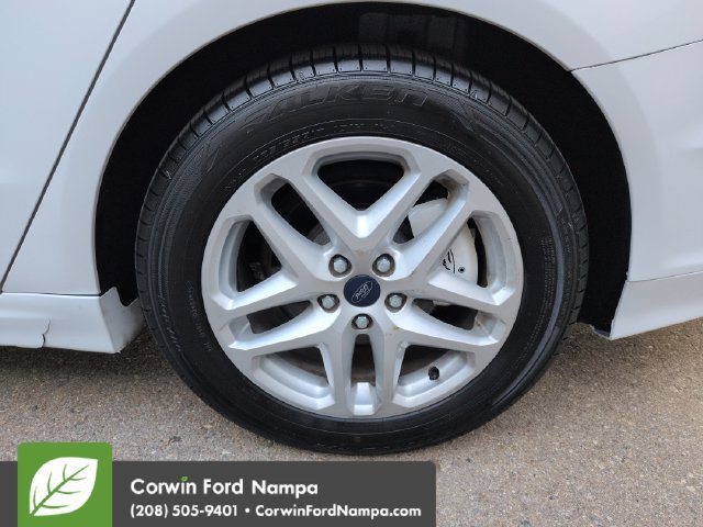 Used 2018 Ford Fusion SE w/ Fusion SE Technology Package FWD image 31
