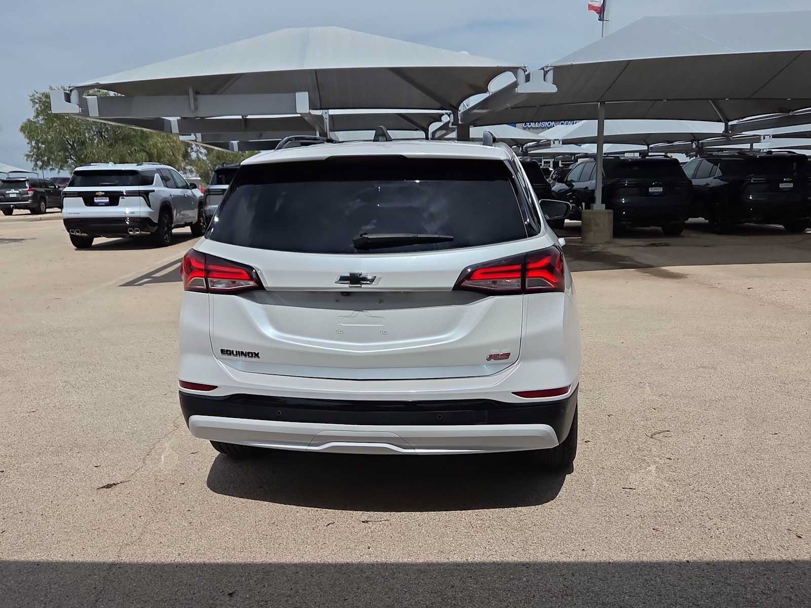 Used 2024 Chevrolet Equinox RS FWD image 7