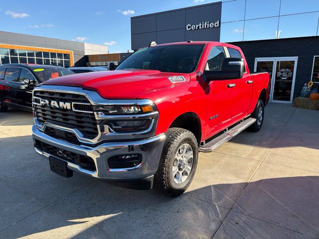 Used 2026 RAM 2500 Big Horn AWD/4WD image 3
