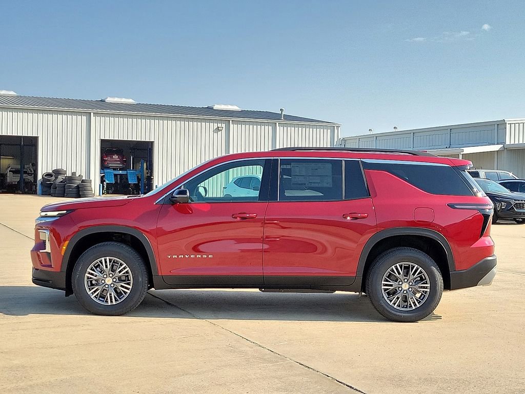 New 2026 Chevrolet Traverse LT w/ Driver Confidence Package image 3