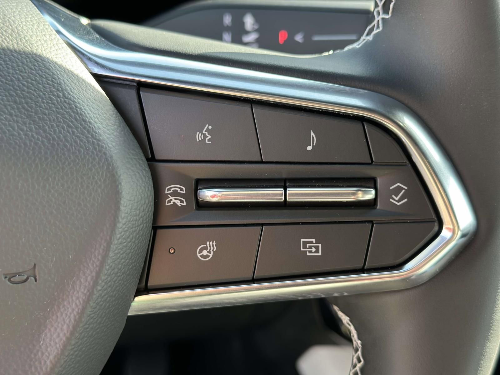 New 2026 Chevrolet Equinox EV LT w/ Convenience Package II image 15