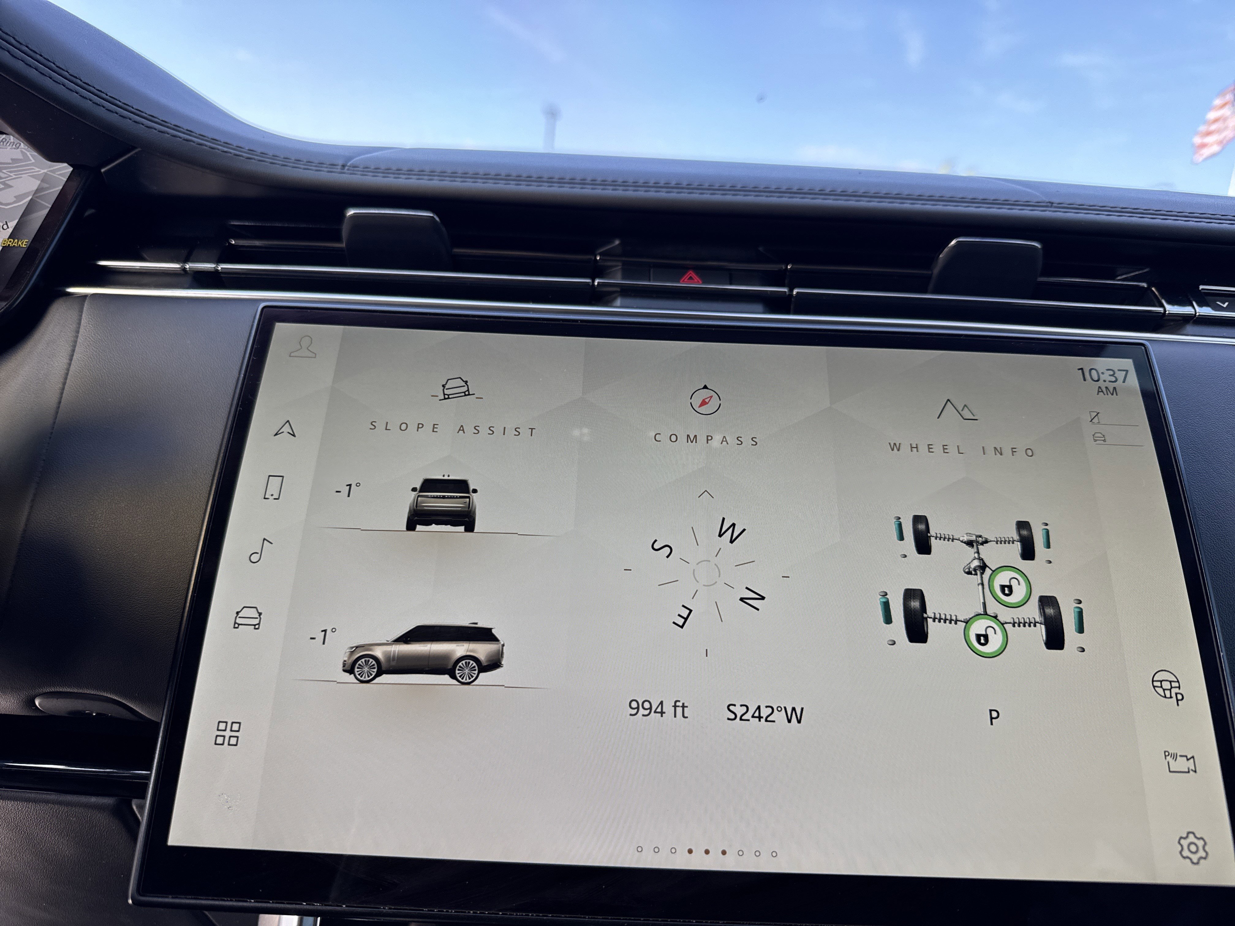 Used 2022 Land Rover Range Rover SE image 23