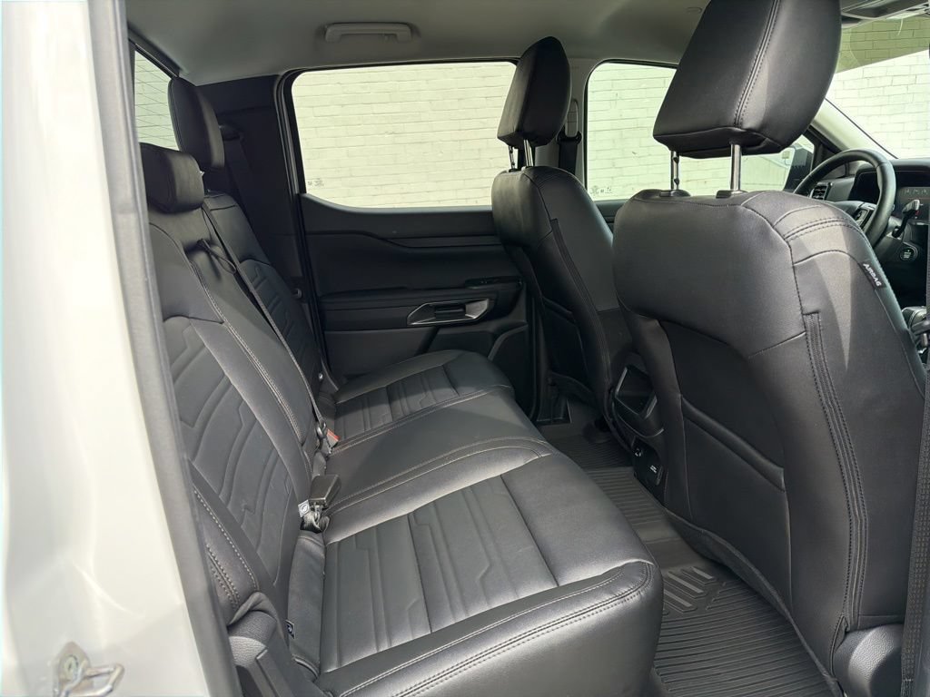 Used 2025 Ford Ranger Lariat w/ FX4 Off-Road Package AWD/4WD image 10