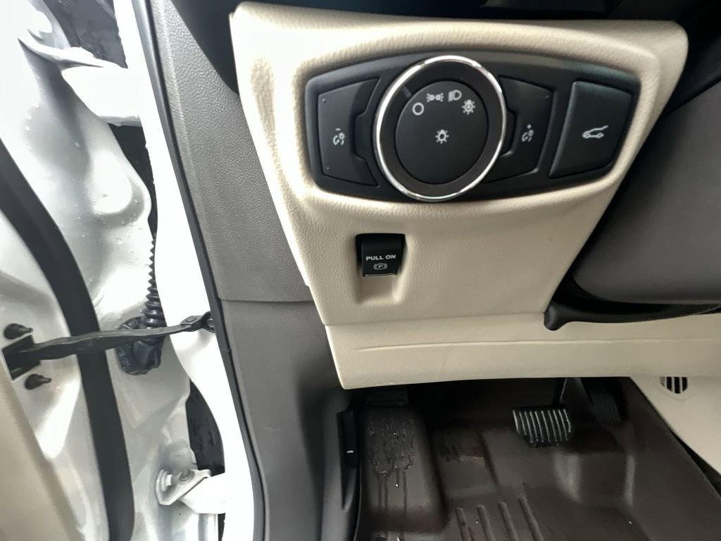 Used 2018 Lincoln MKX Select w/ Select Plus Package image 18