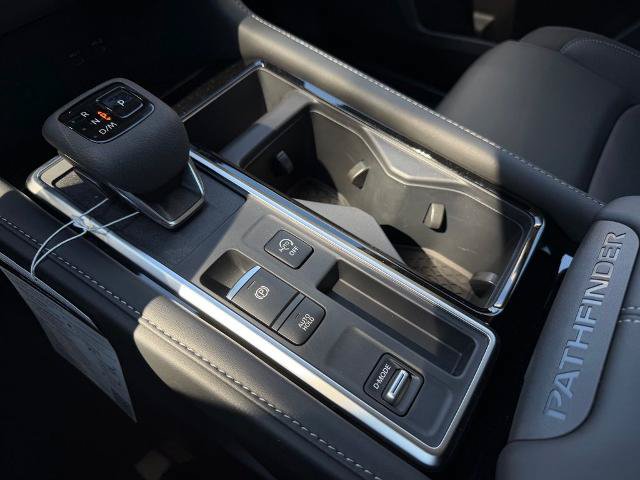 New 2026 Nissan Pathfinder SL FWD image 25