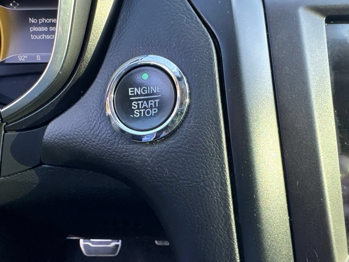 Used 2017 Ford Fusion Titanium AWD/4WD image 23