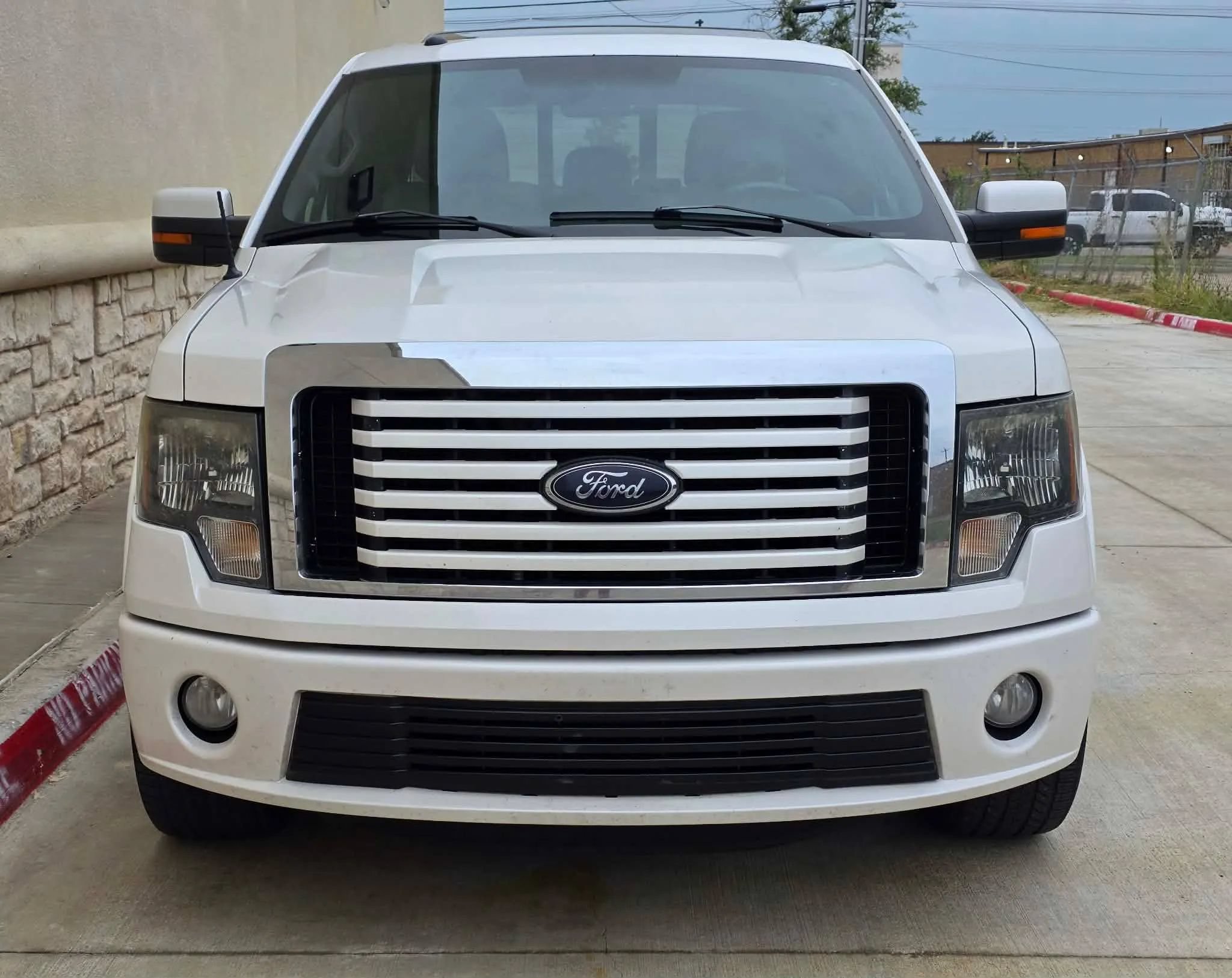 Used 2011 Ford F150 Lariat Limited RWD image 8