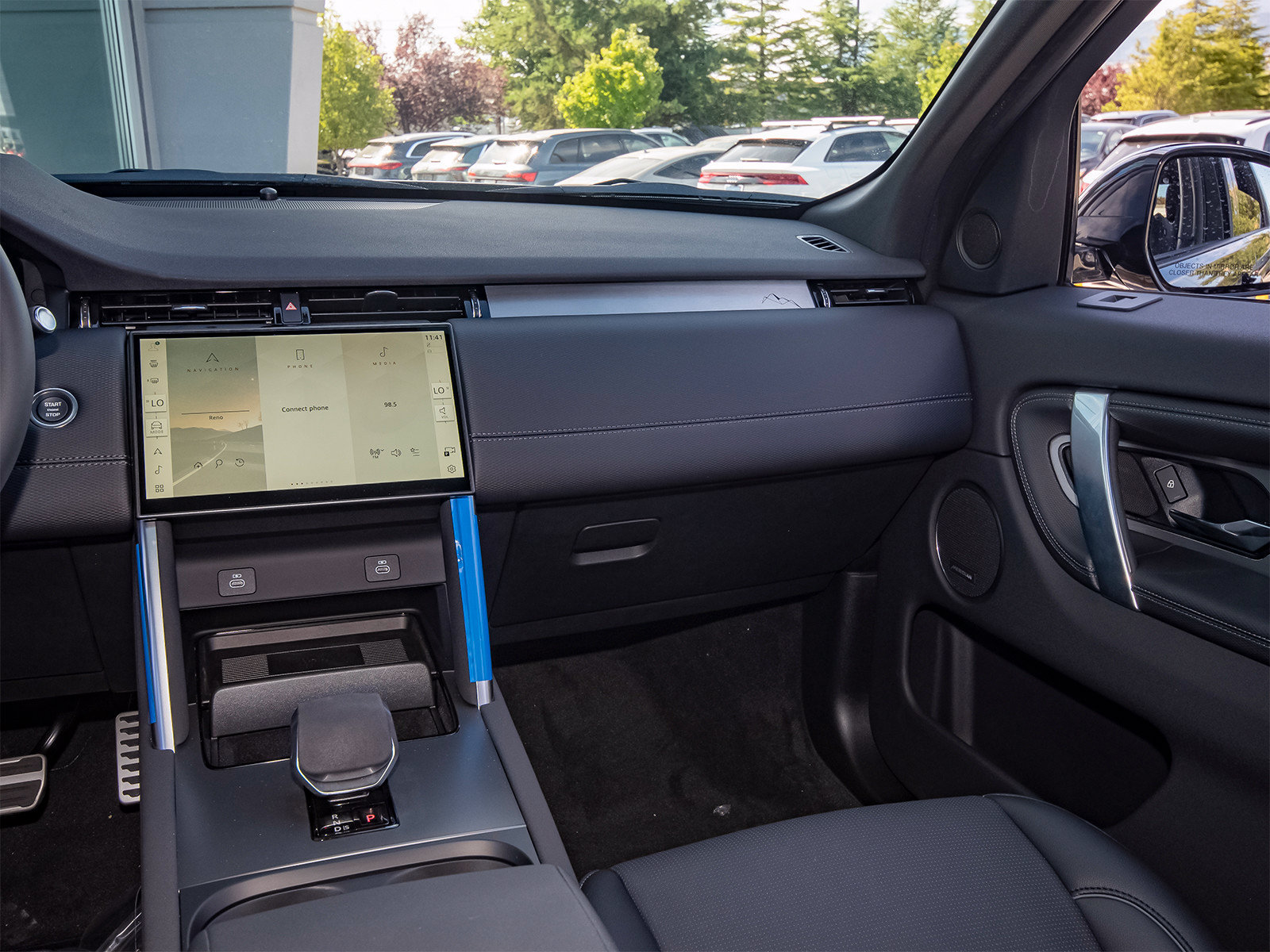 New 2026 Land Rover Discovery Sport Landmark AWD/4WD image 40