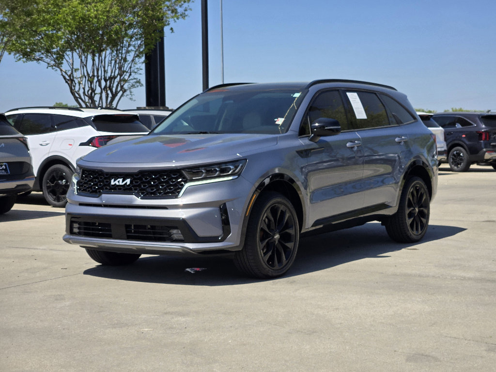 Certified 2022 Kia Sorento SX image 2
