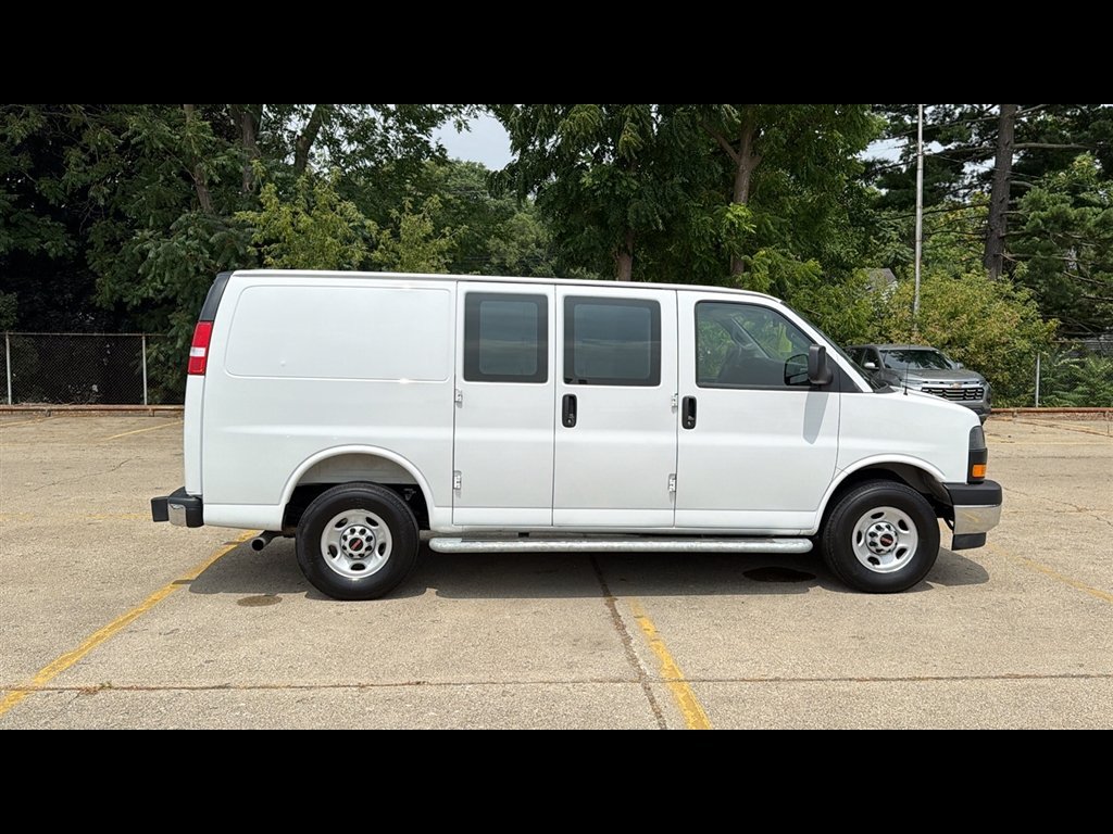 Used 2025 GMC Savana 2500 w/ Driver Convenience Package RWD image 6
