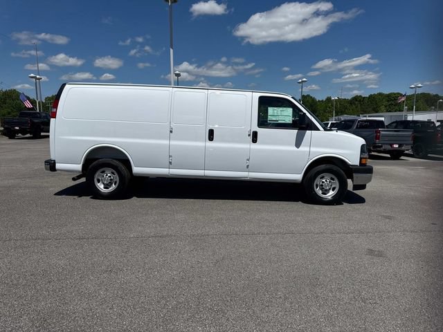 New 2026 Chevrolet Express 3500 Extended w/ Driver Convenience Package RWD image 3