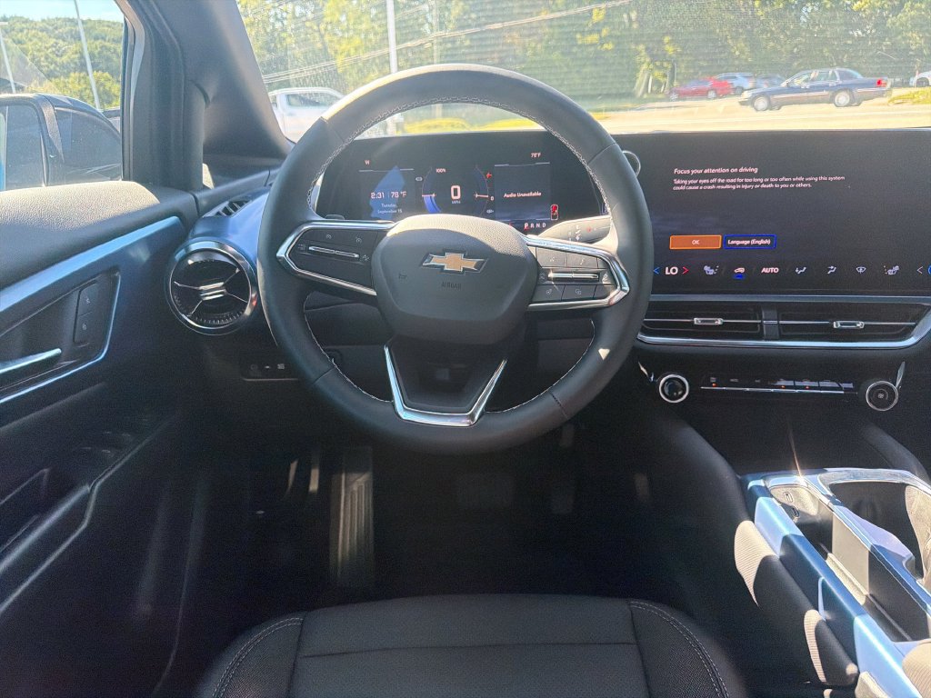 New 2026 Chevrolet Equinox EV LT AWD/4WD image 14