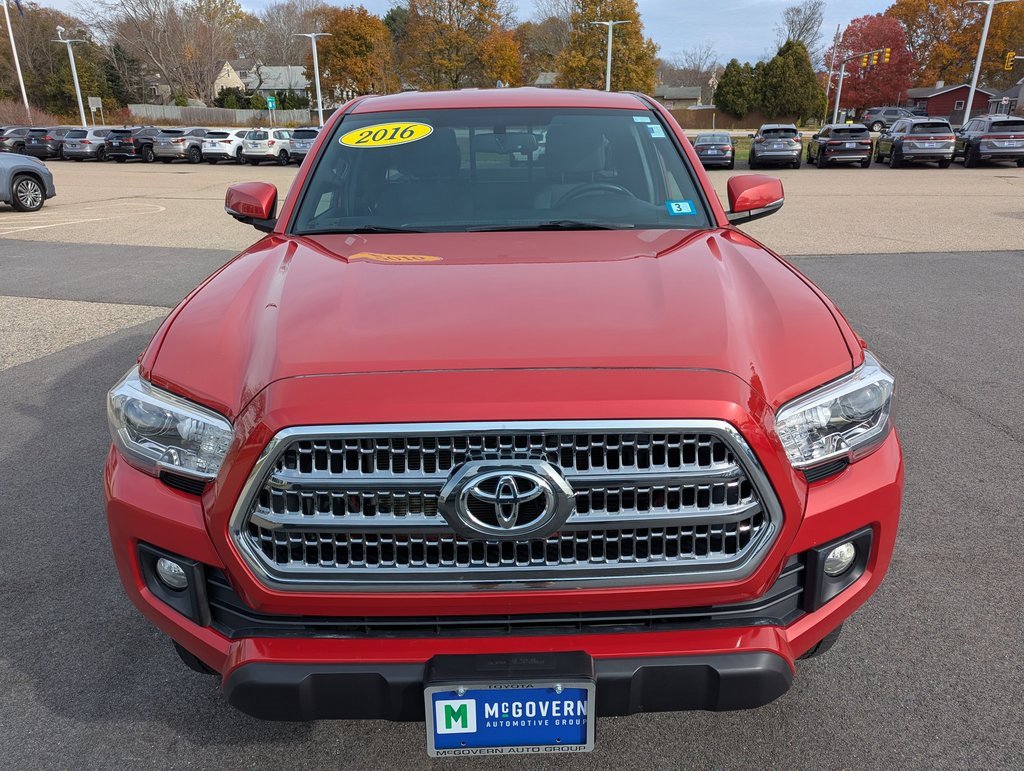 Used 2016 Toyota Tacoma TRD Off-Road image 8