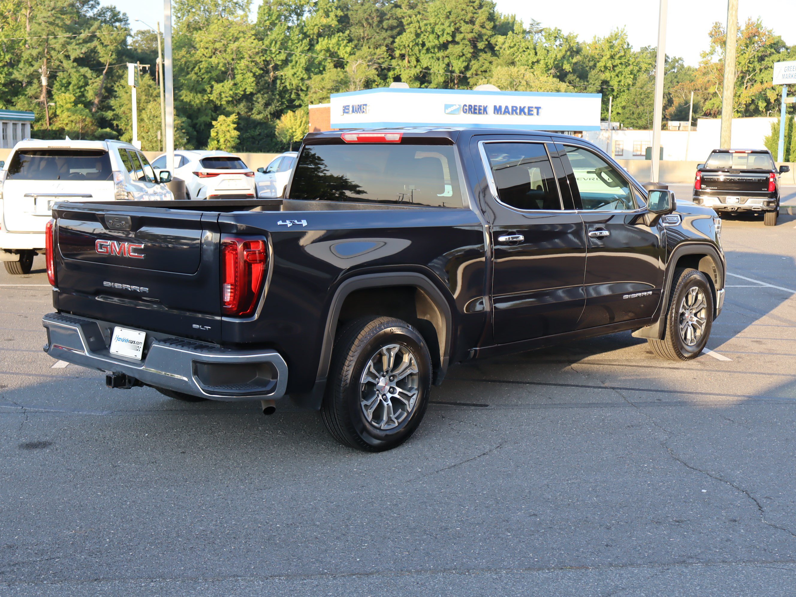 Used 2025 GMC Sierra 1500 SLT AWD/4WD image 10
