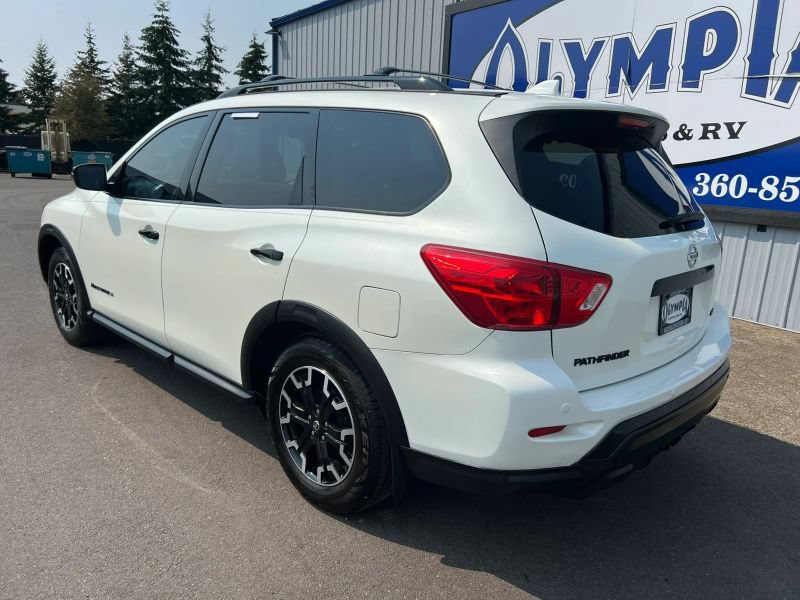 Used 2020 Nissan Pathfinder SV w/ Rock Creek Edition FWD image 16