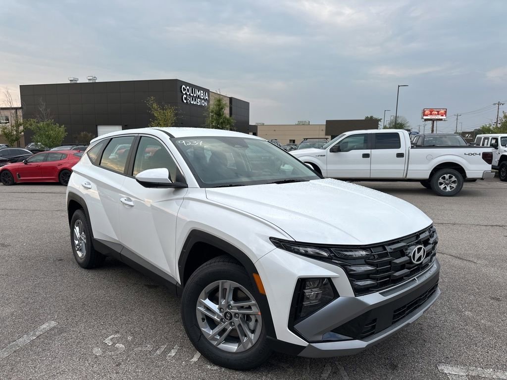 New 2026 Hyundai Tucson SE