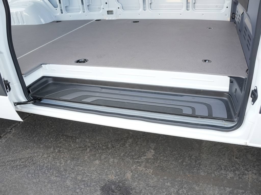 New 2025 Mercedes-Benz eSprinter 170 Cargo image 7