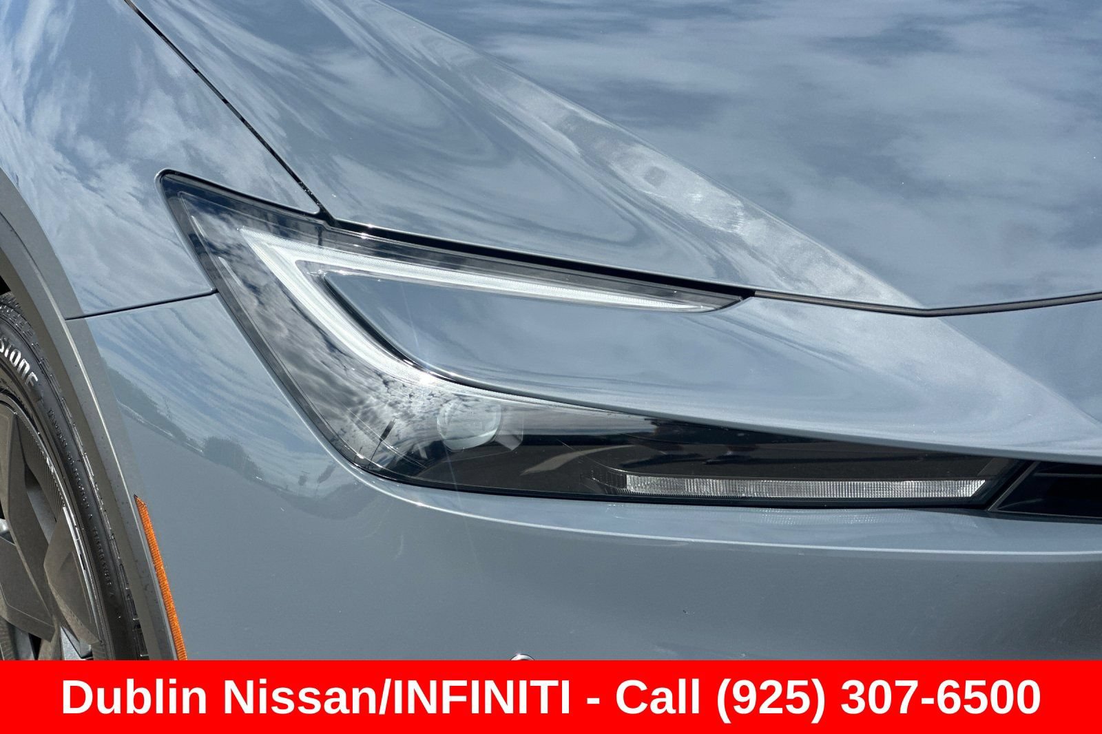 Used 2025 Toyota Prius LE FWD image 44