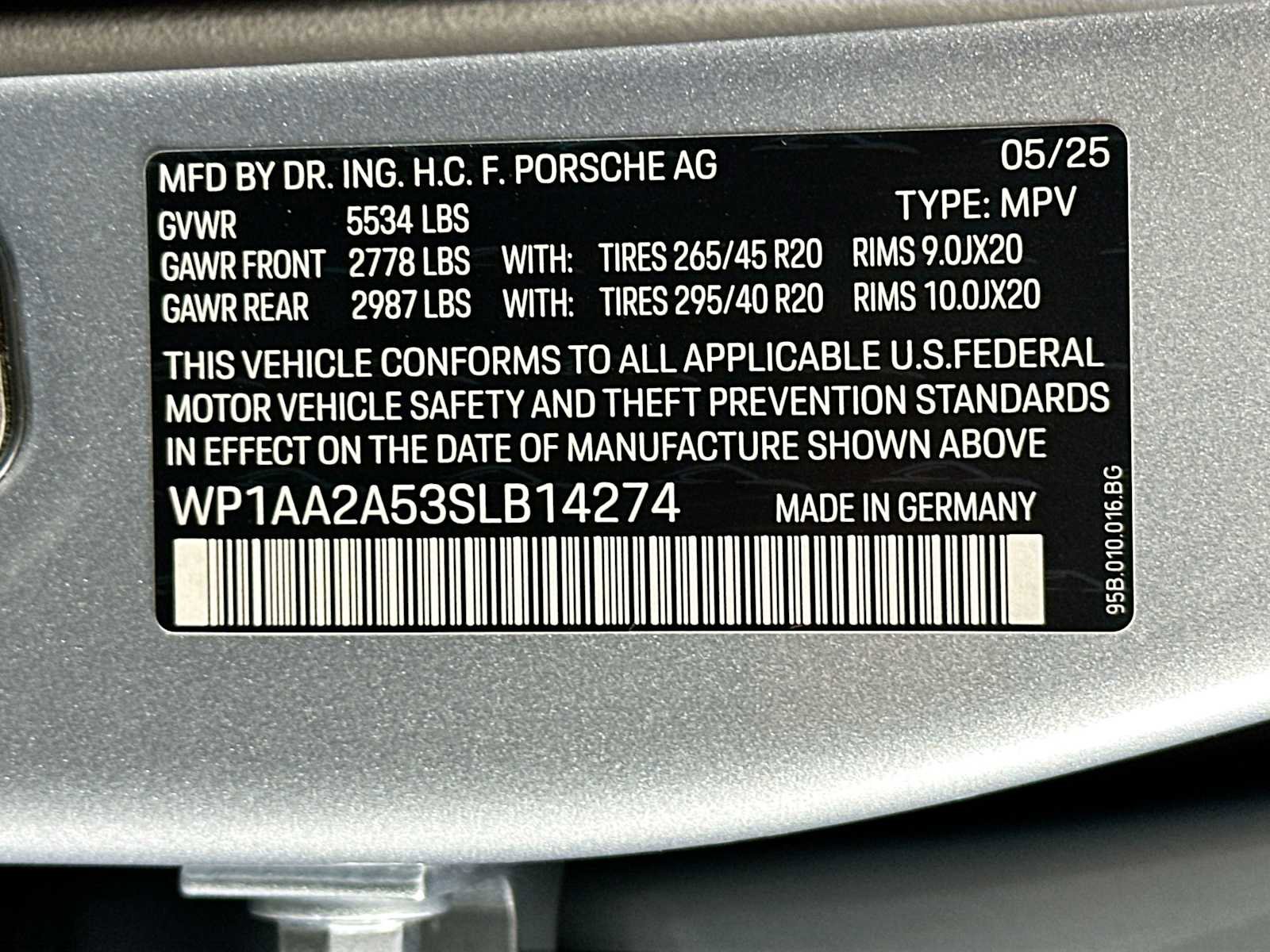 New 2025 Porsche Macan image 33