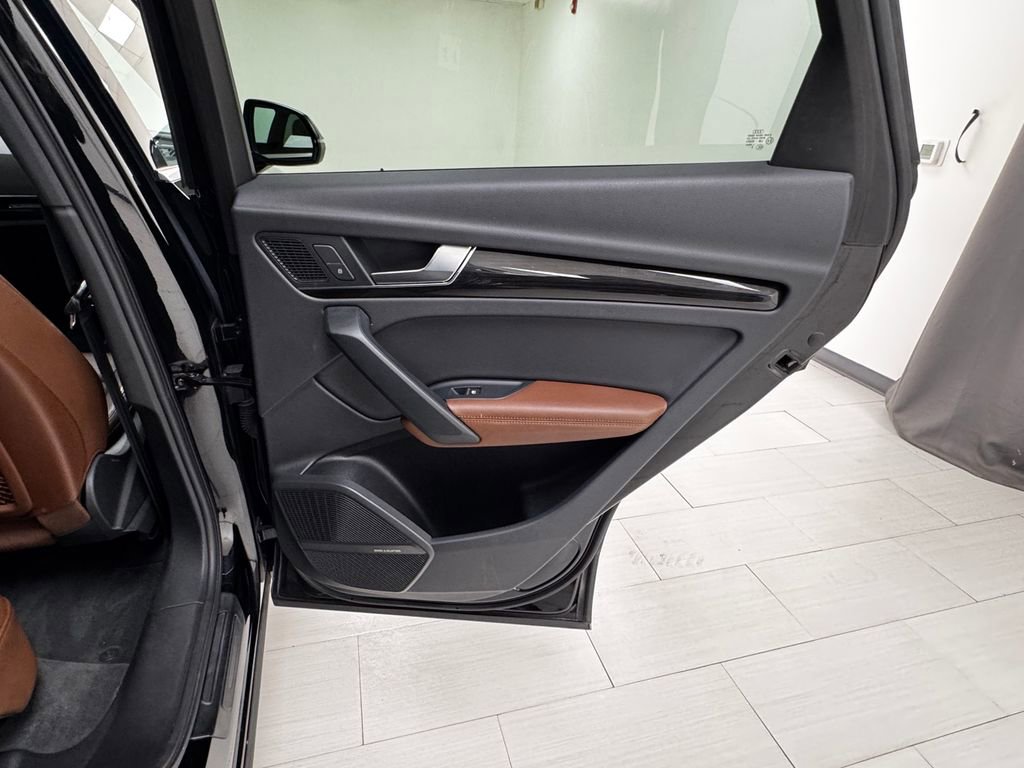 Used 2019 Audi Q5 2.0T Premium Plus w/ Premium Plus Package image 15