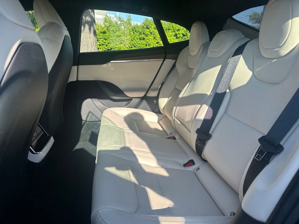 Used 2022 Tesla Model S AWD/4WD image 8