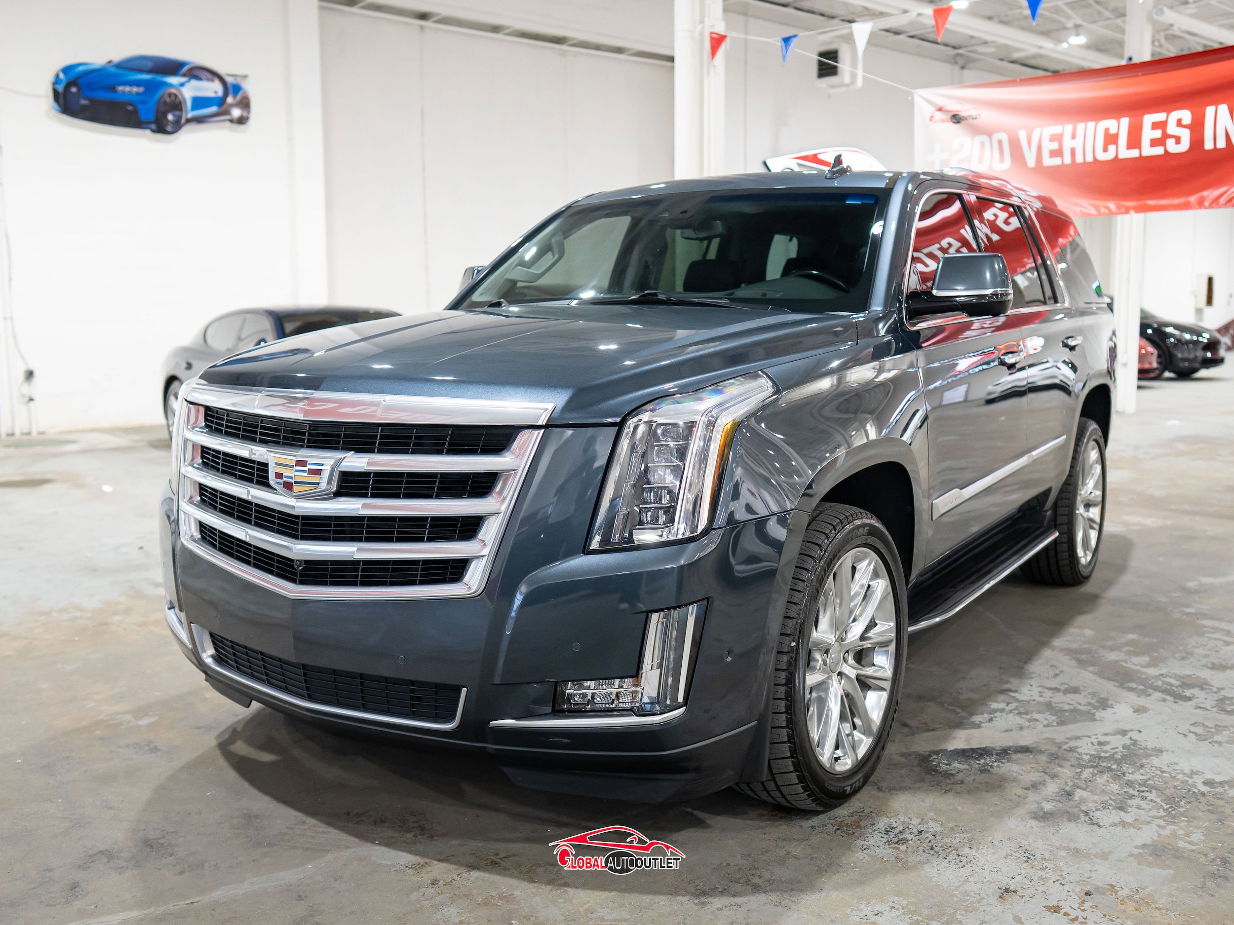 Used 2020 Cadillac Escalade Luxury AWD/4WD image 3