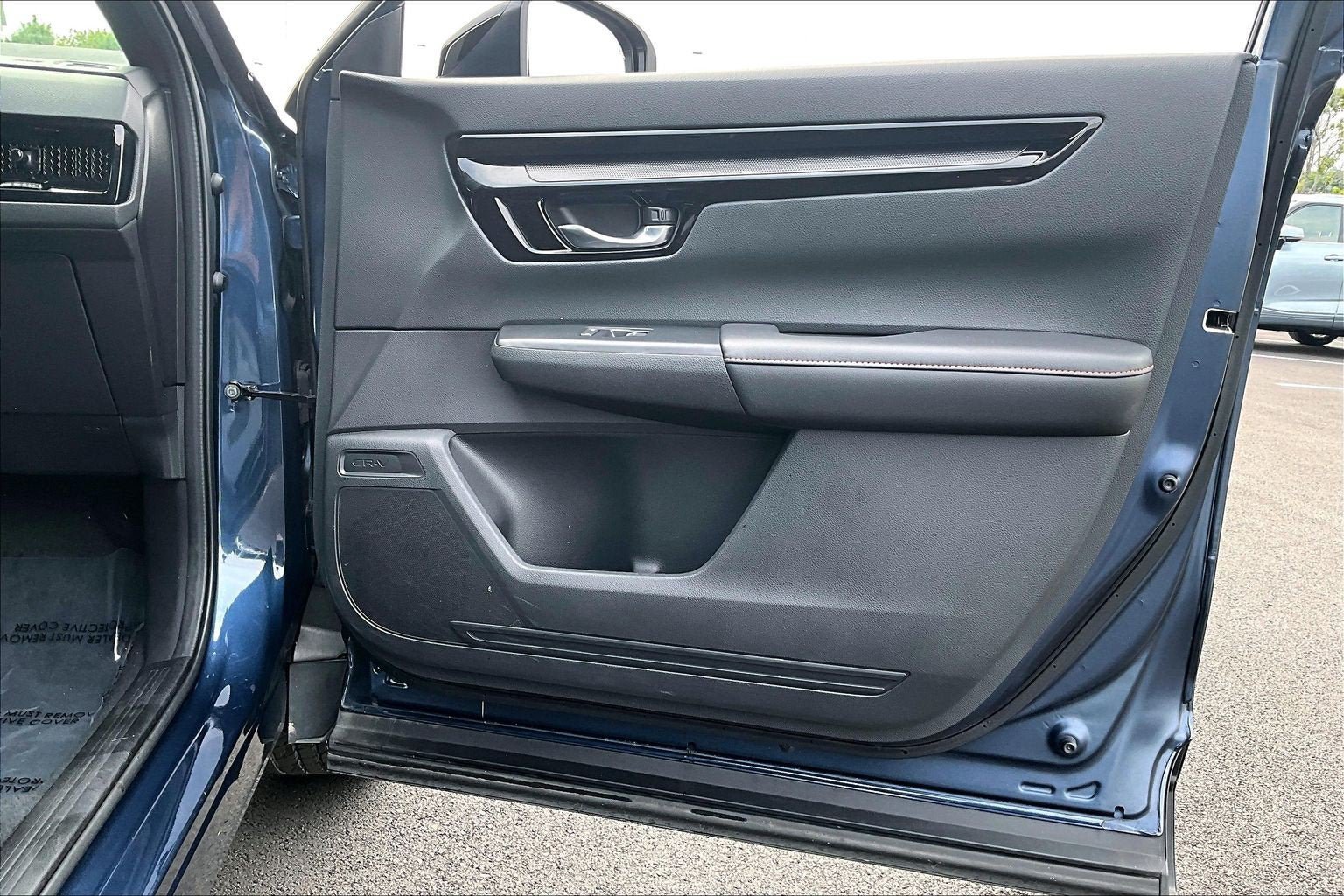 Used 2025 Honda CR-V Sport Touring image 23