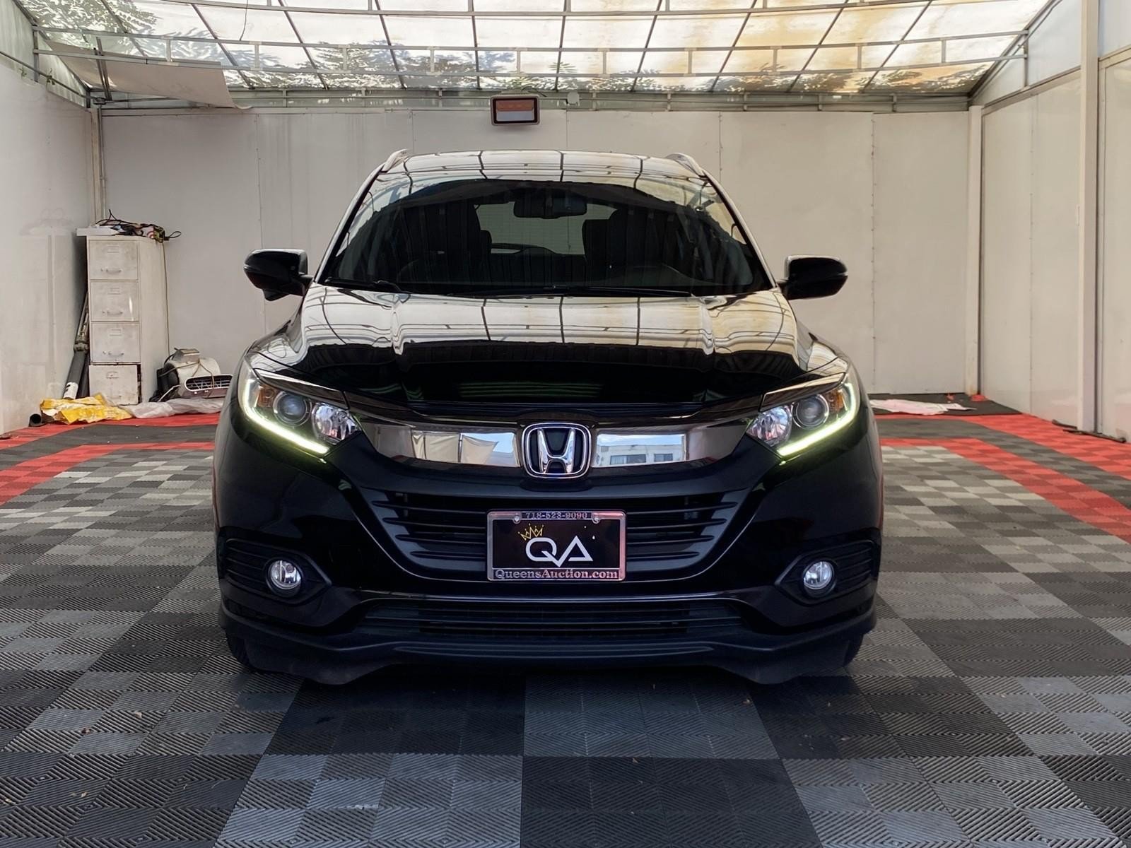 Used 2022 Honda HR-V EX-L image 2
