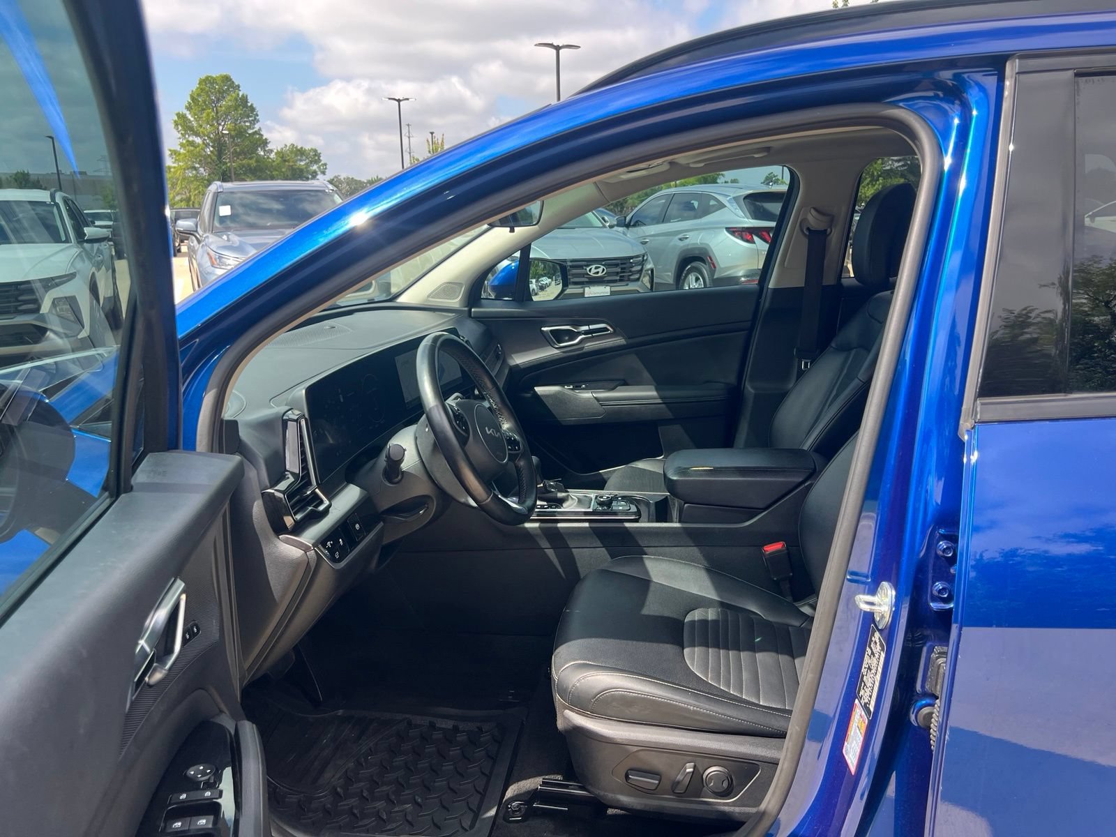 Used 2023 Kia Sportage SX FWD image 23