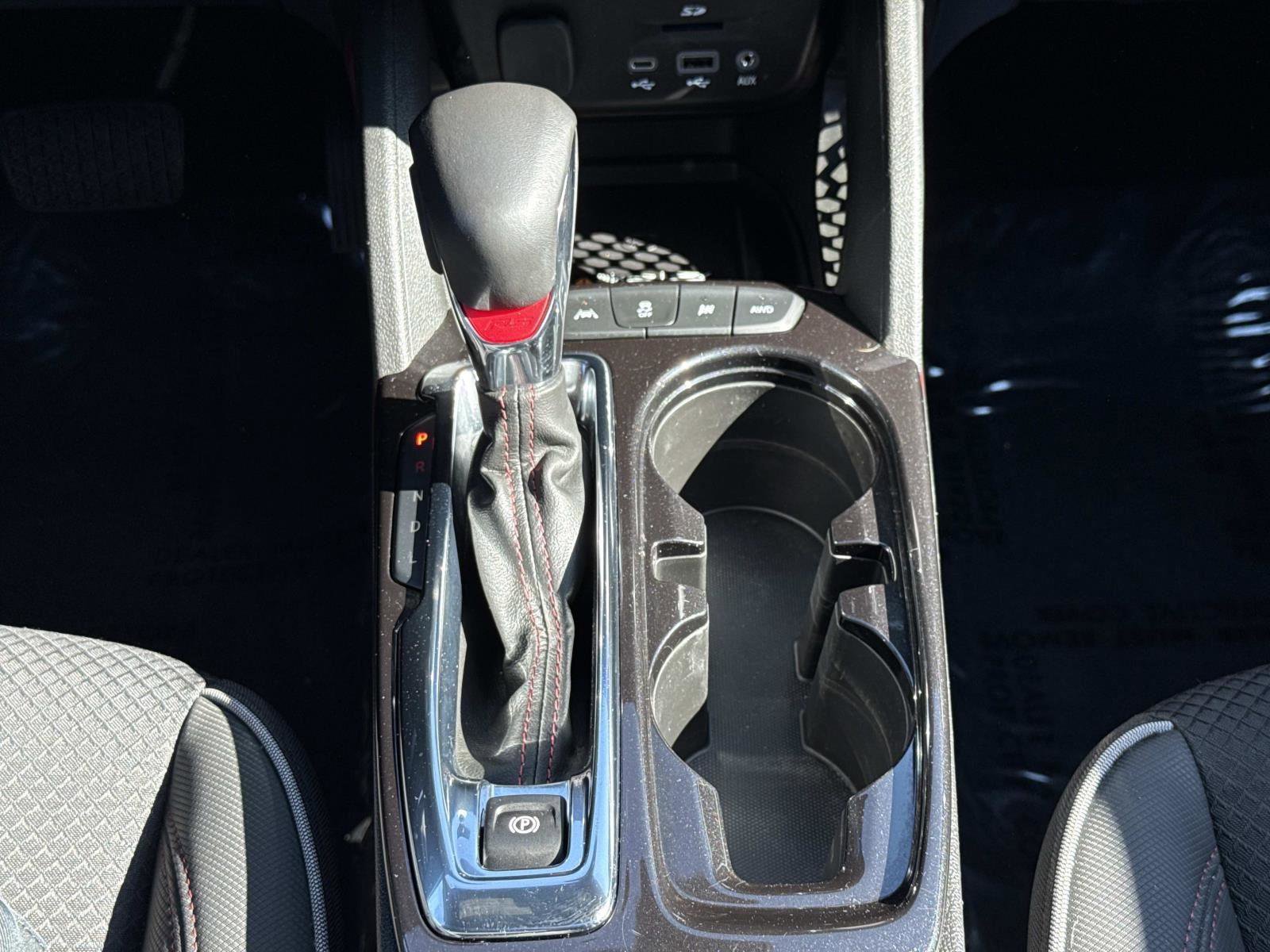 Used 2023 Chevrolet TrailBlazer RS w/ Sun and Liftgate Package image 7