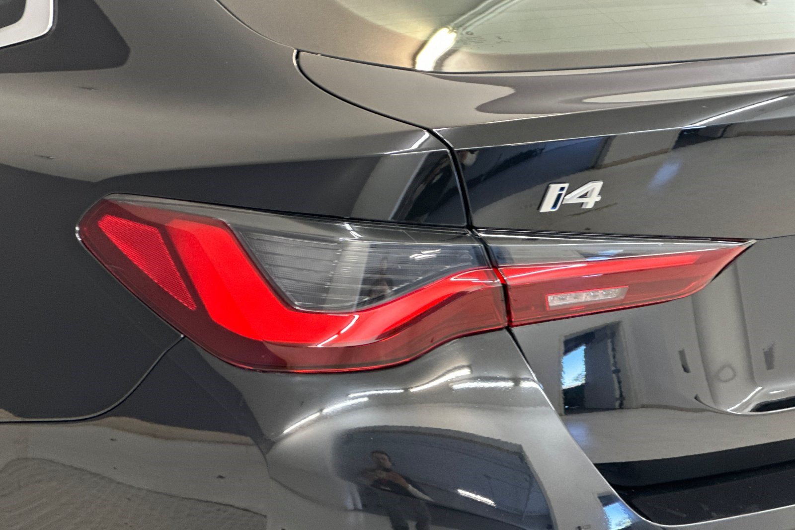 Used 2025 BMW i4 eDrive40 RWD image 12