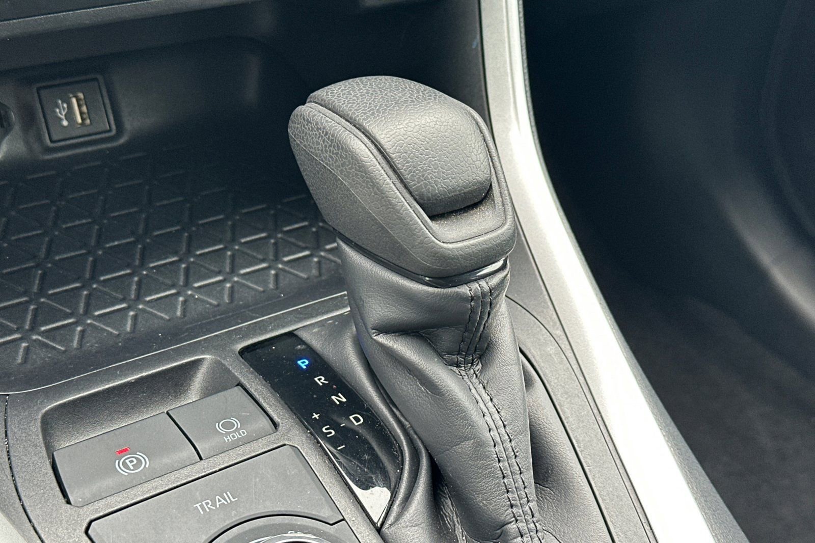 Certified 2025 Toyota RAV4 XLE image 35