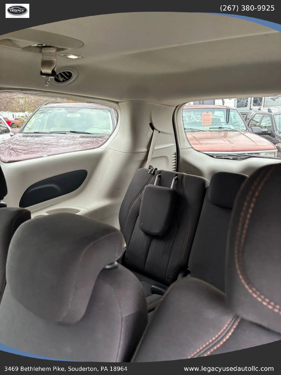 Used 2018 Chrysler Pacifica Touring Plus w/ Tire & Wheel Group image 33