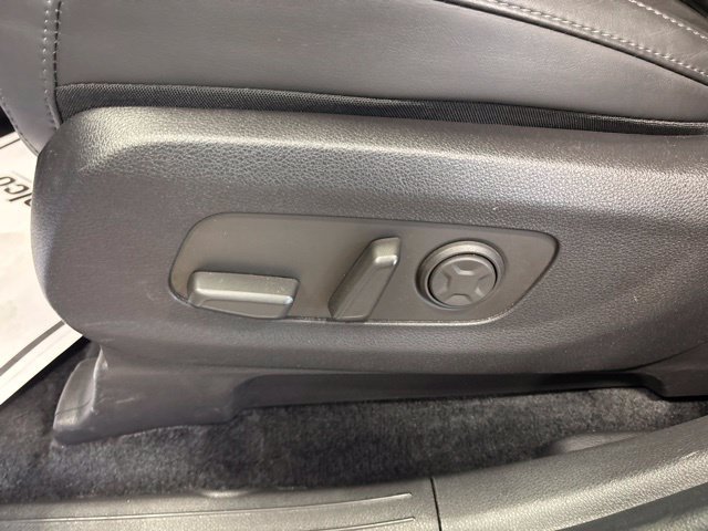 Used 2026 Kia Carnival FWD image 31