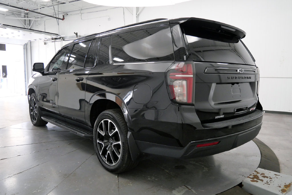 Used 2023 Chevrolet Suburban RST w/ Luxury Package AWD/4WD image 6