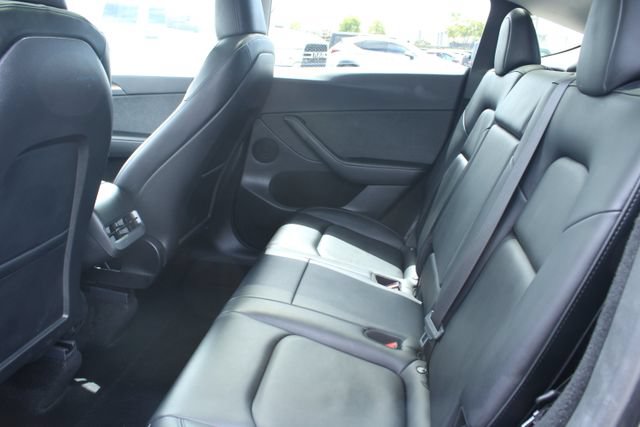 Used 2024 Tesla Model Y Performance AWD/4WD image 31