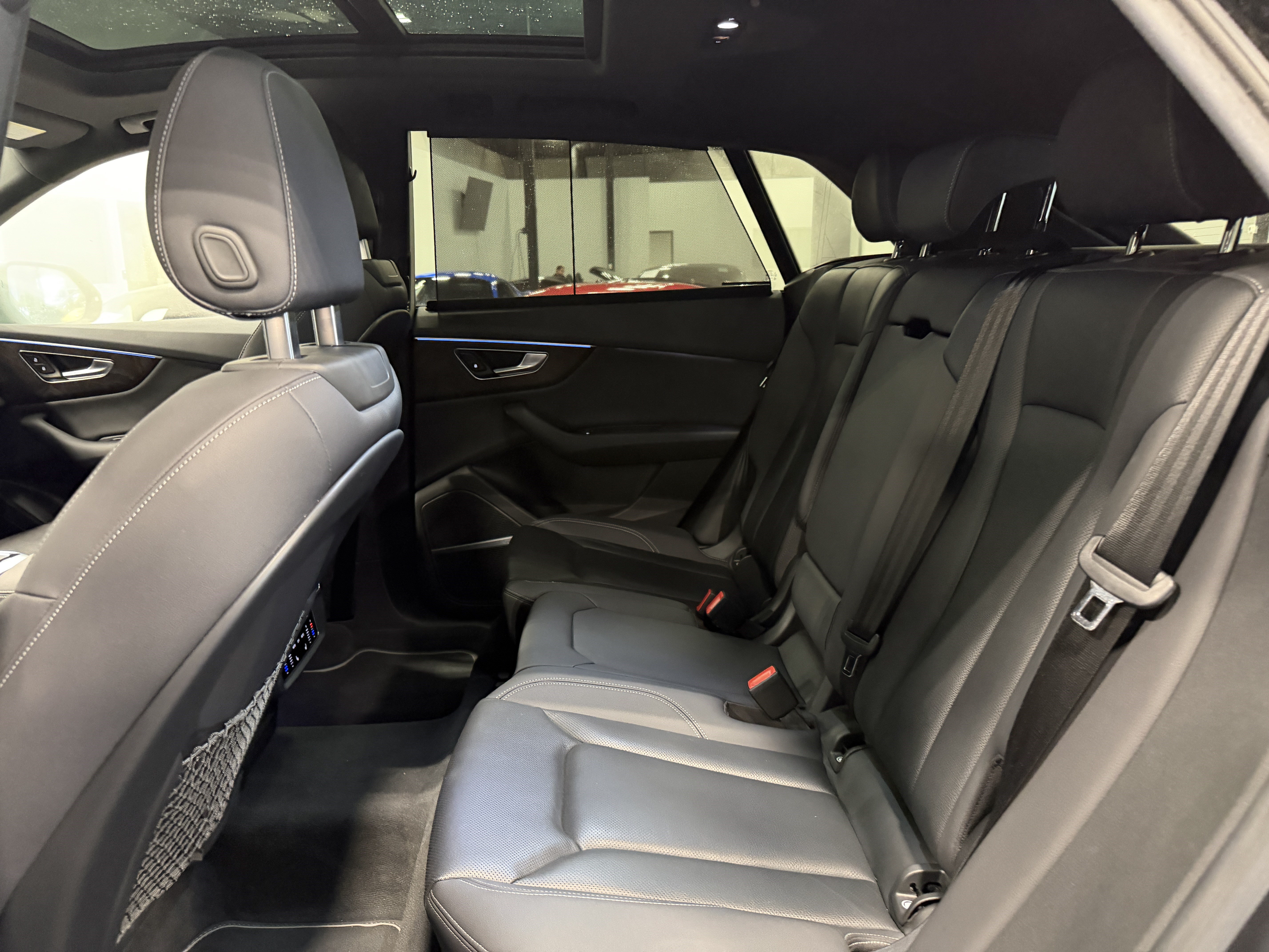 Used 2020 Audi Q8 Prestige w/ Prestige Package AWD/4WD image 15