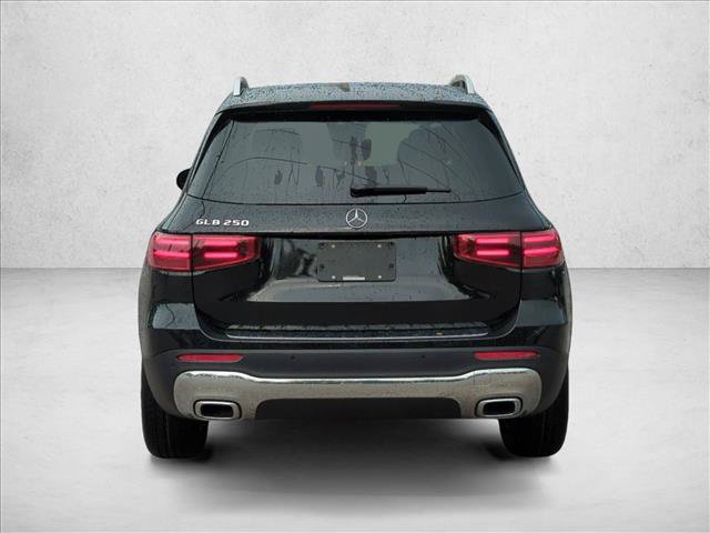 New 2026 Mercedes-Benz GLB 250 image 8