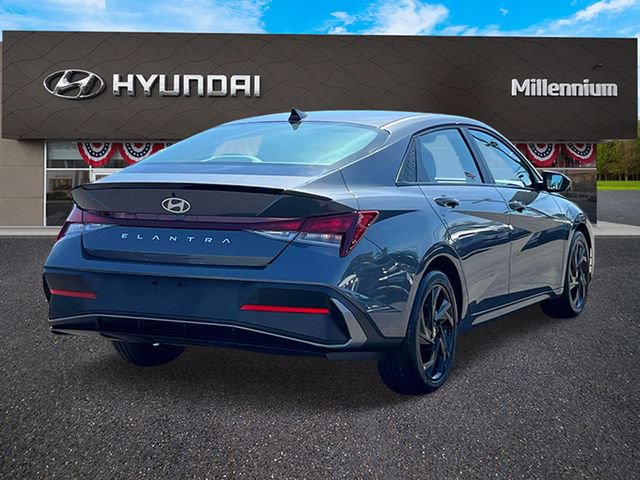 Certified 2026 Hyundai Elantra Sport FWD image 5