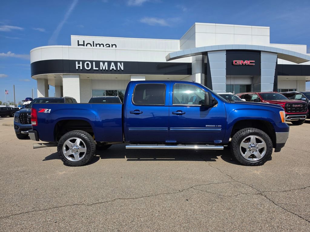 Used 2014 GMC Sierra 2500 SLT w/ SLT Convenience Package AWD/4WD image 2