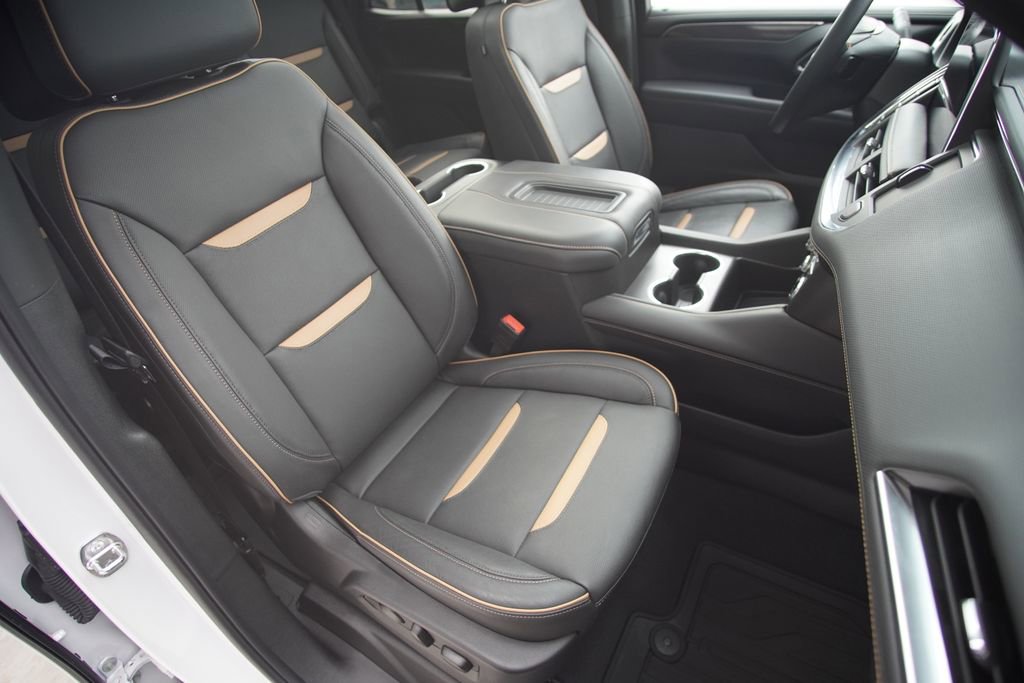 Used 2024 GMC Yukon AT4 w/ AT4 Premium Plus Package image 25