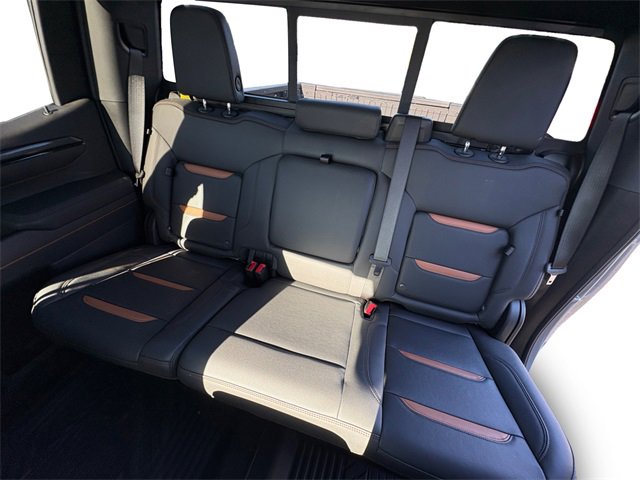 Used 2025 GMC Sierra 1500 AT4 w/ AT4 Premium Package image 13