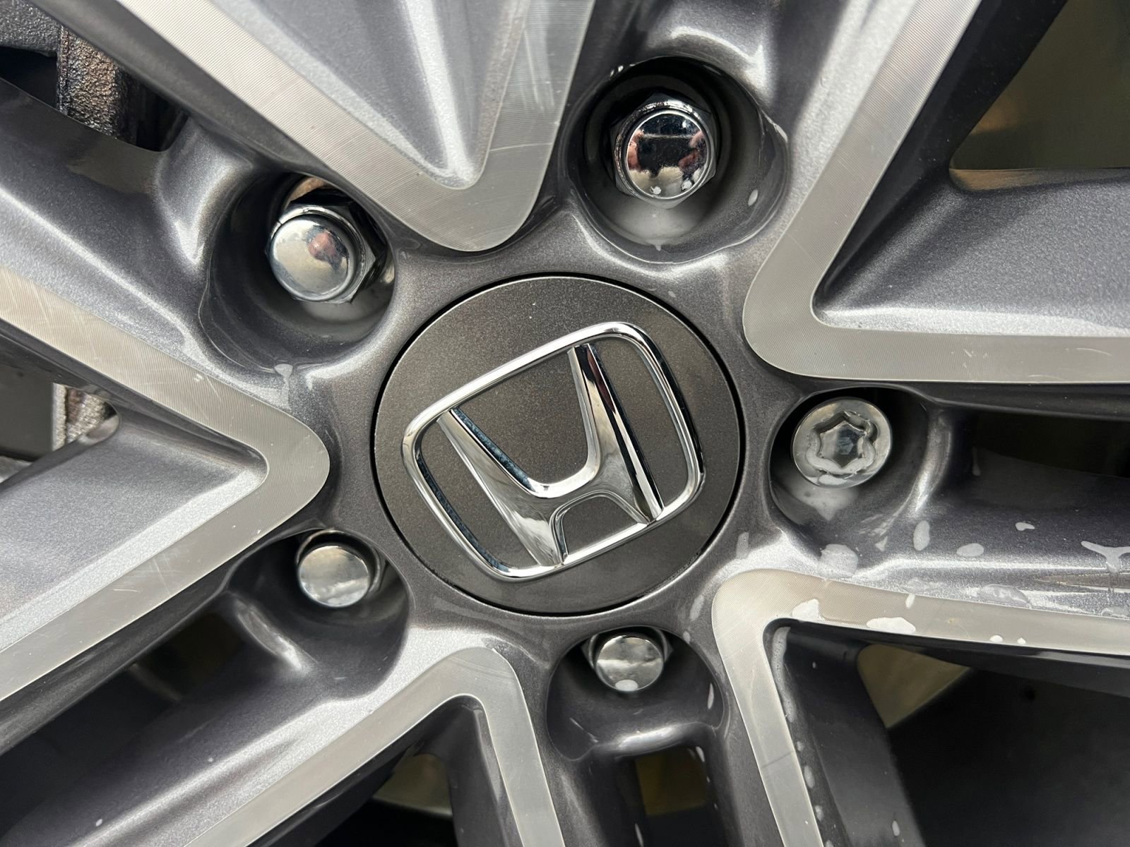 Used 2020 Honda CR-V Touring image 34