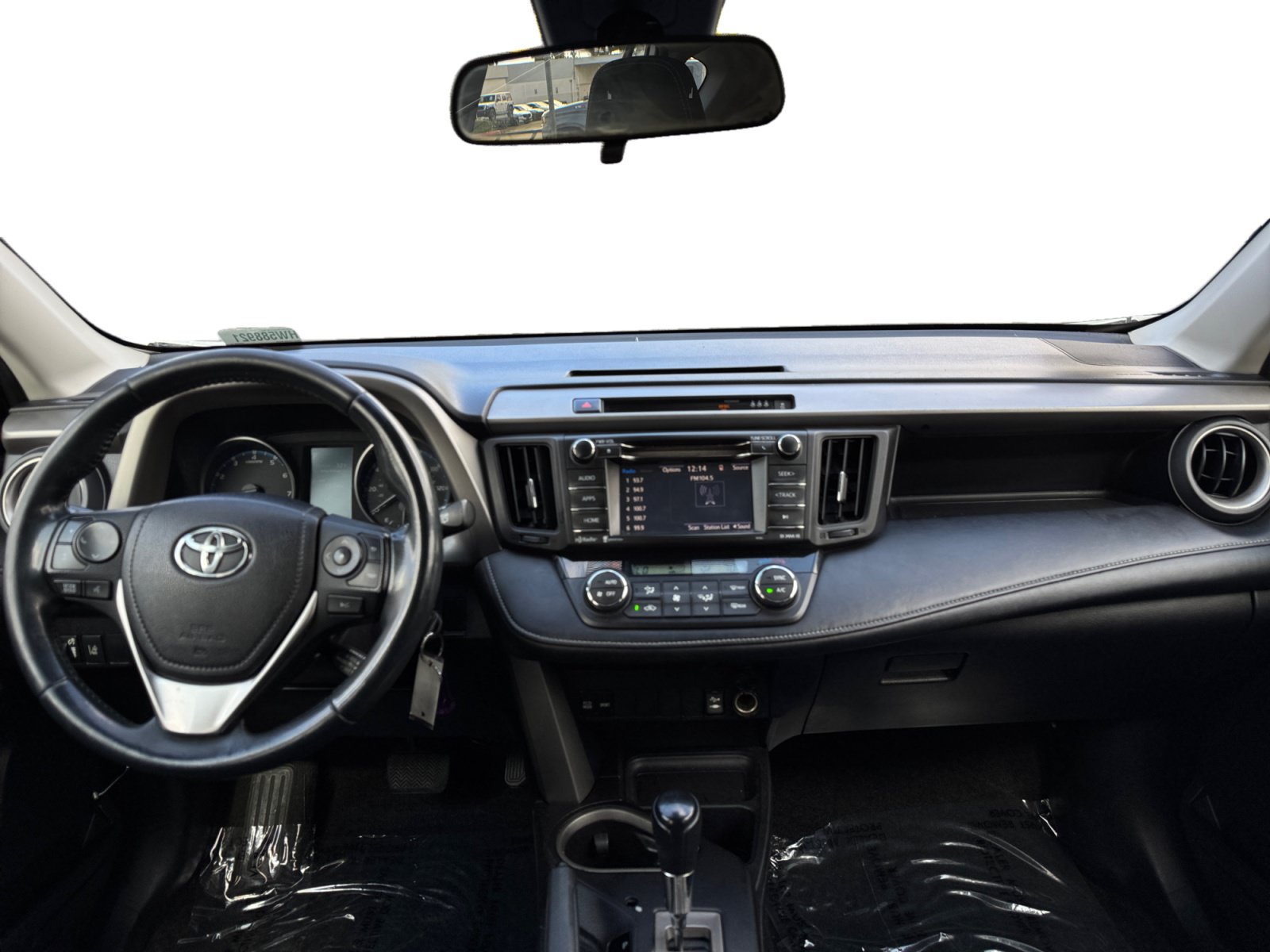 Used 2017 Toyota RAV4 XLE w/ Carpet Mat Package AWD/4WD image 10